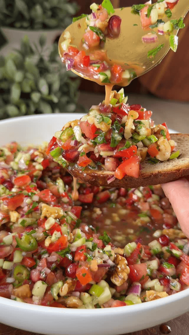 Turkish Spoon Salad (Shirazi Salad) Thumbnail
