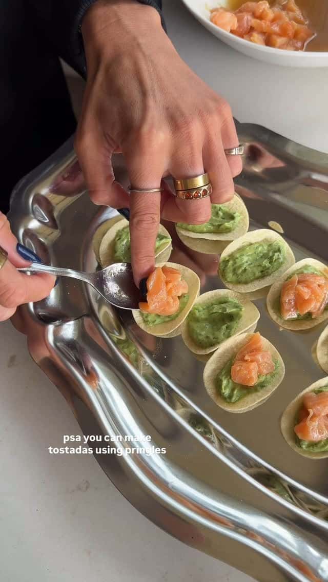 연어 프링글스 토스타다 Thumbnail