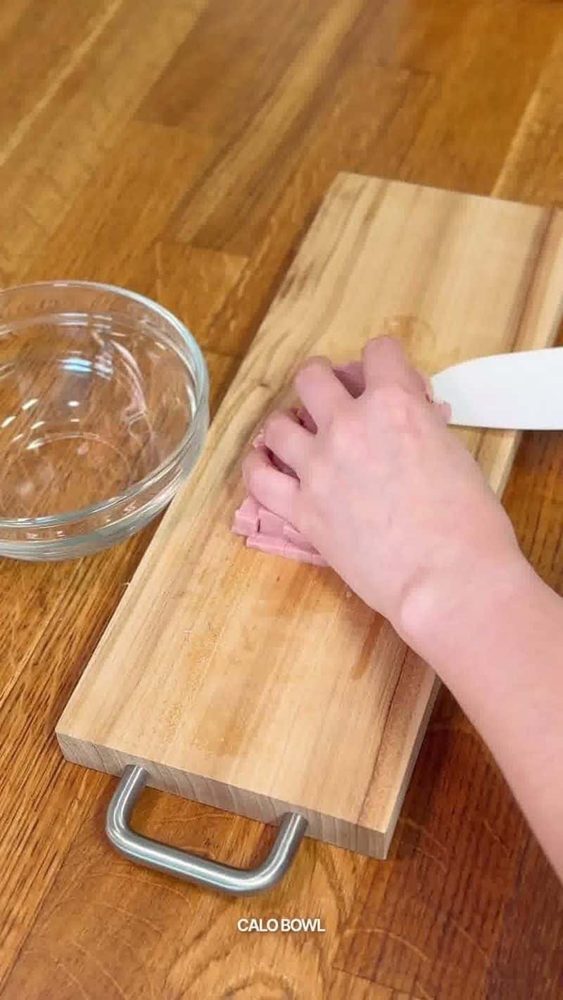 전자레인지로 만드는 김치 치즈 햄 저당밥 Thumbnail