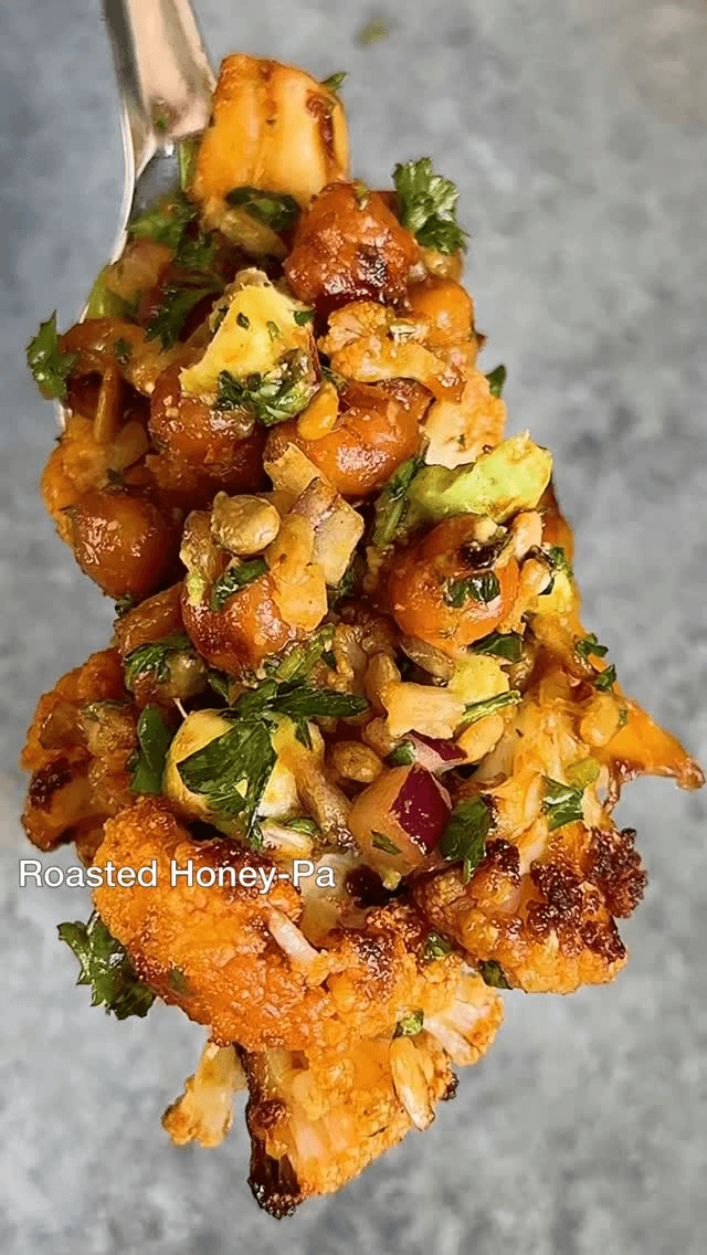 구운 꿀 파프리카 콜리플라워 & 병아리콩 샐러드 Thumbnail