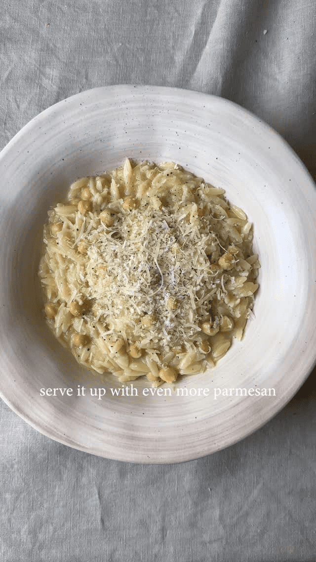 Cacio e Pepe Inspired Orzo Thumbnail