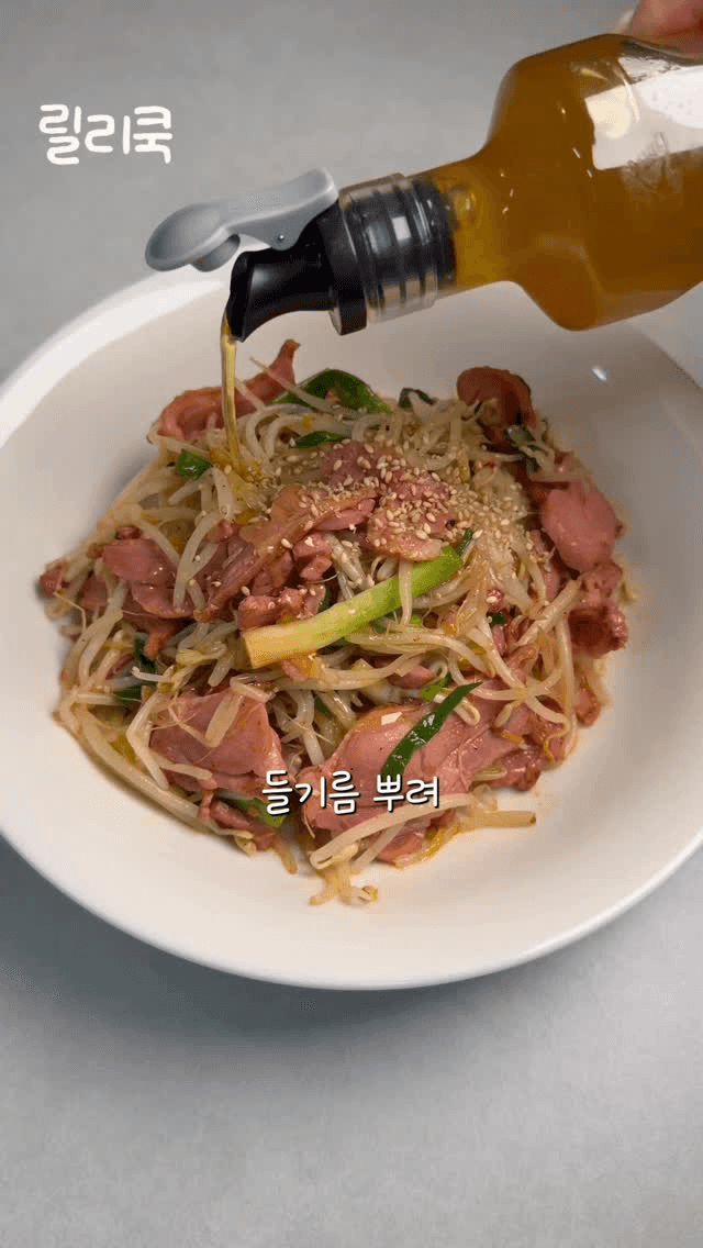 오리고기 숙주 덮밥 Thumbnail