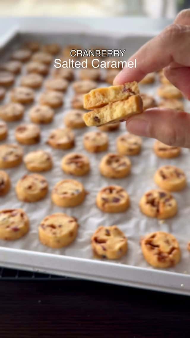 크랜베리 솔티드 카라멜 버터 쿠키 Thumbnail
