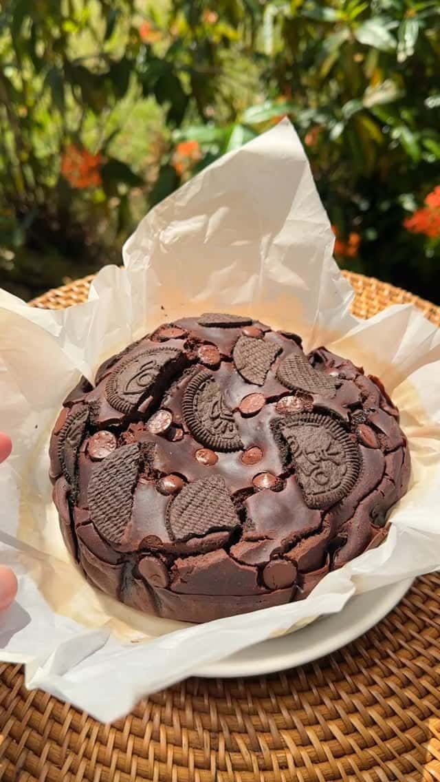 믹서 없이 만드는 오레오 라바 초콜릿 케이크 Thumbnail