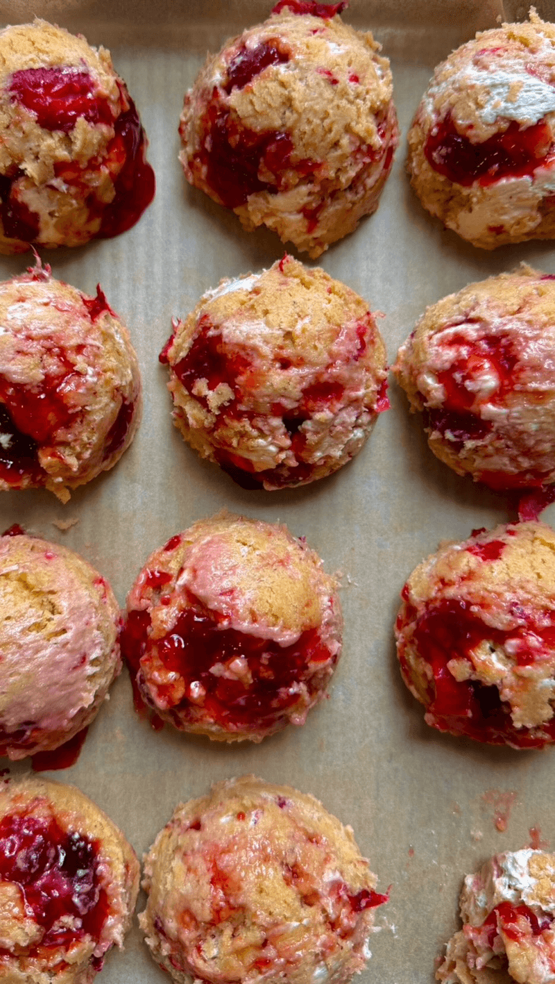 Erdbeer-Käsekuchen-Kekse Thumbnail