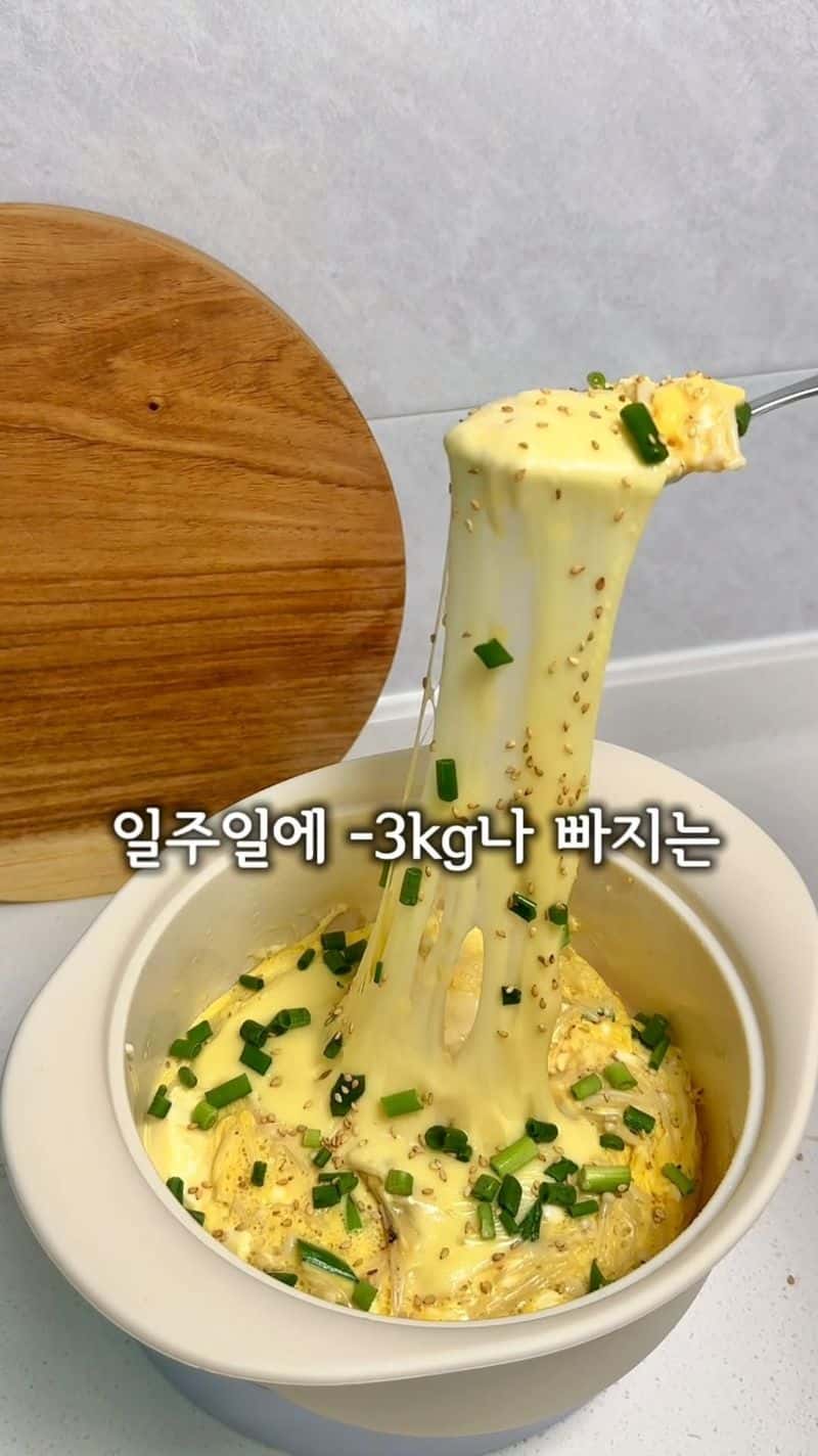 일주일에 3kg 빠지는 5분컷 순두부 계란찜 Thumbnail