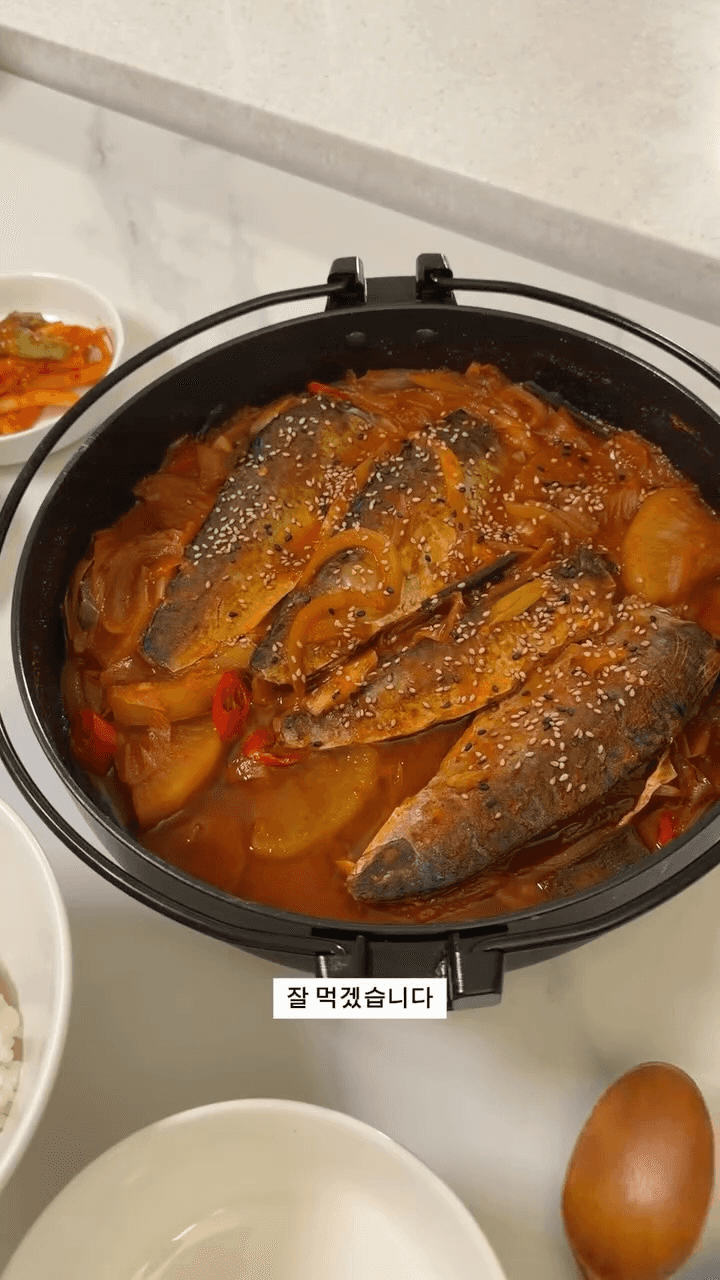 100억짜리 고등어조림 Thumbnail