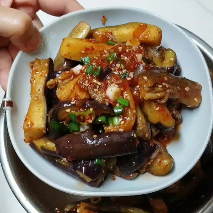 영양만점 가지나물무침 Thumbnail