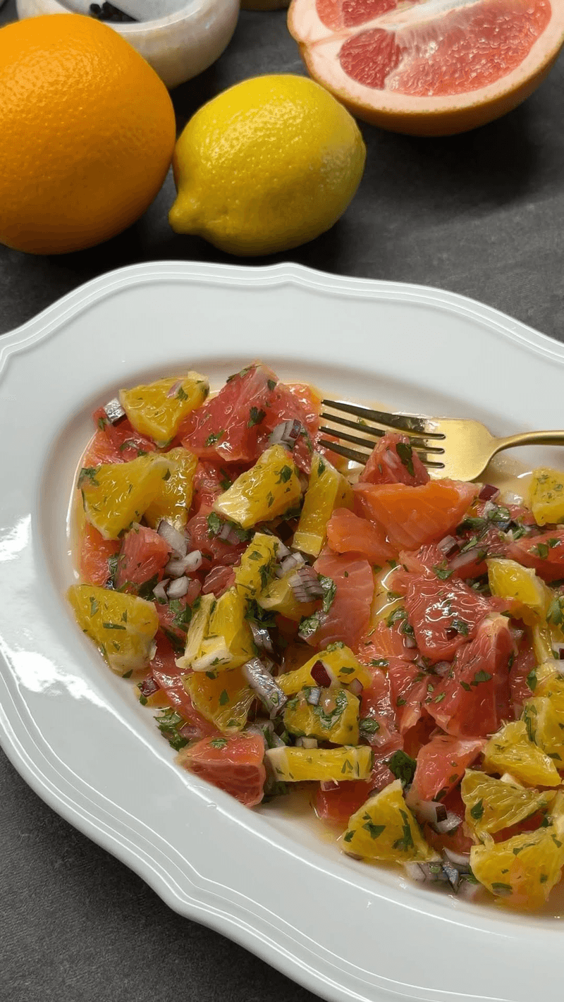 생선을 곁들인 간단한 전채 요리 Thumbnail