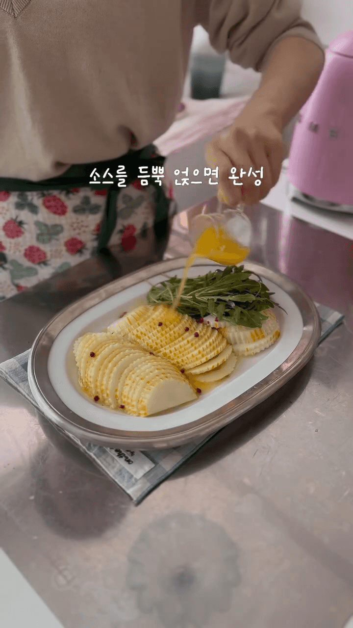 5분만에 뚝딱 참외샐러드 Thumbnail