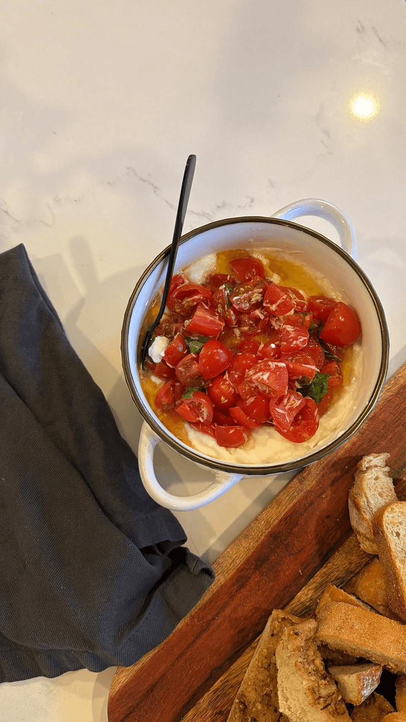 Geschlagene Burrata-Ricotta-Bruschetta Thumbnail