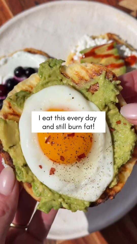 고단백 저탄수화물 코티지 치즈 브렉퍼스트 라운드 Thumbnail