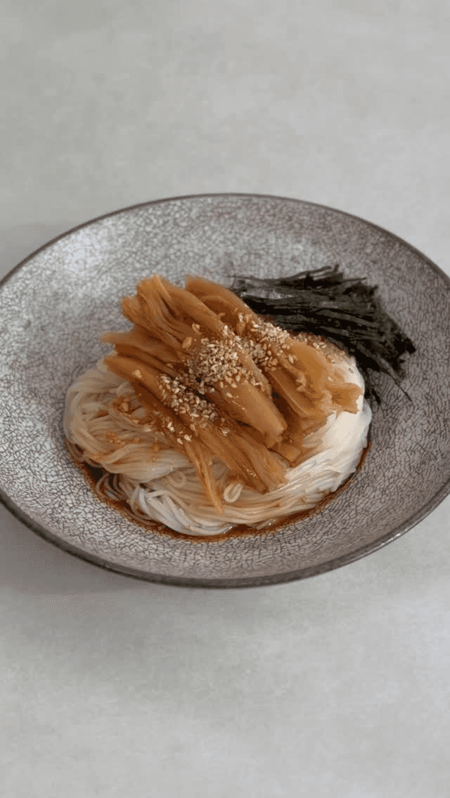 초간단 묵은지국수 Thumbnail