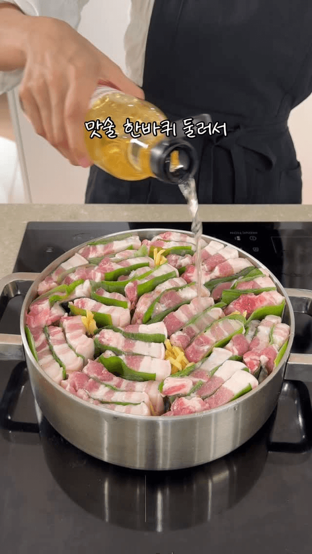 물 한 방울 없이 만드는 대파수육 Thumbnail