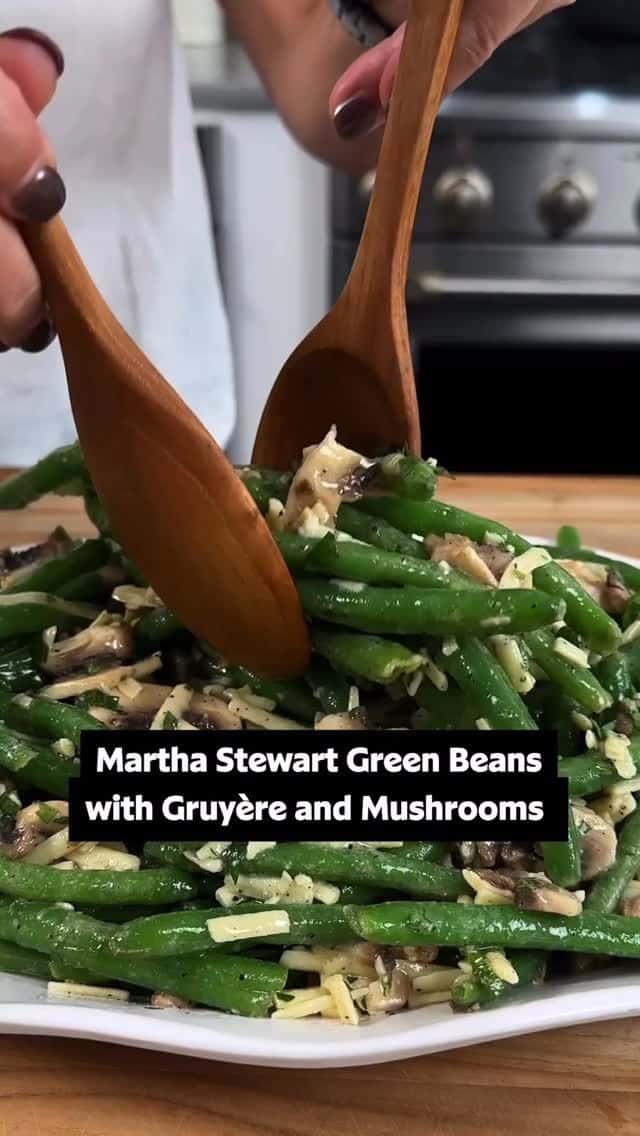 마사 스튜어트의 그뤼에르 치즈와 버섯을 곁들인 그린빈스 Thumbnail