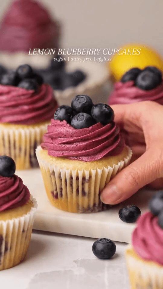 레몬 블루베리 컵케이크 Thumbnail