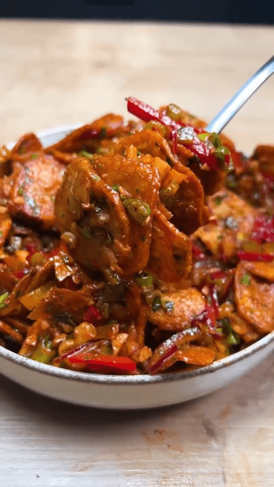 Crispy Potato Chips Salad Thumbnail