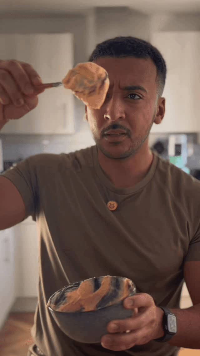 High Protein Low Cal Bang Bang Chicken Sliders Thumbnail