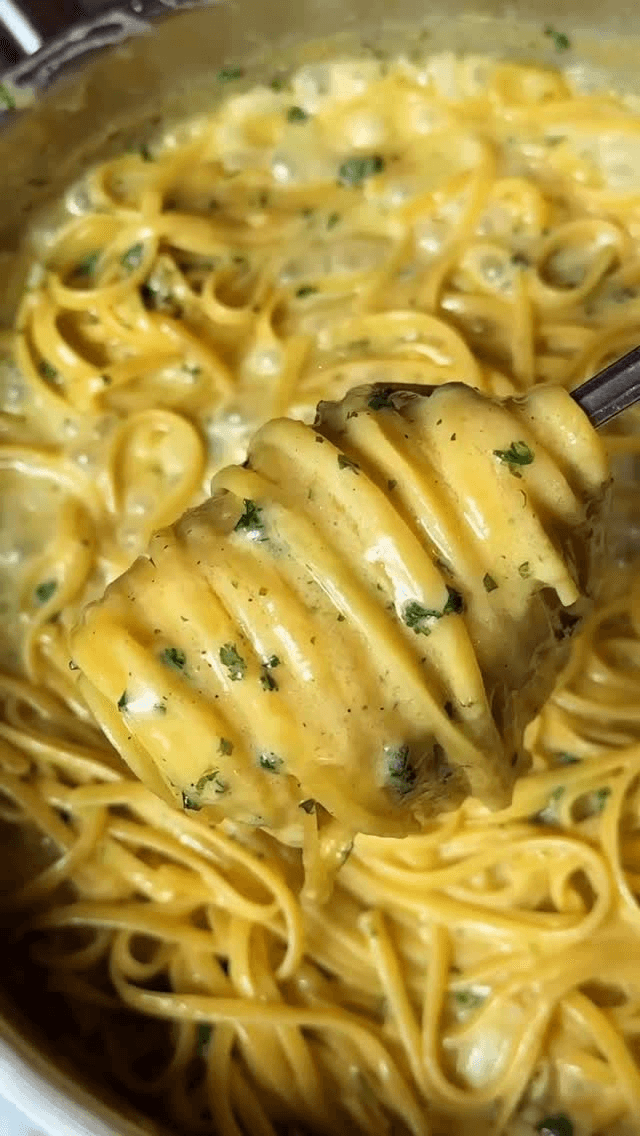 세상에서 가장 크리미한 마늘 파마산 파스타 Thumbnail