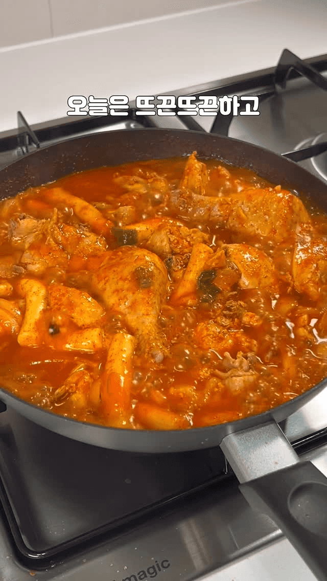 숙주 닭볶음탕 Thumbnail