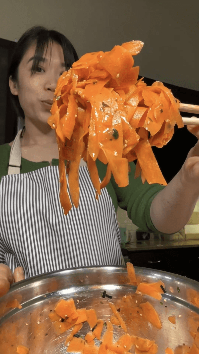 Asian-inspired Carrot Salad Thumbnail
