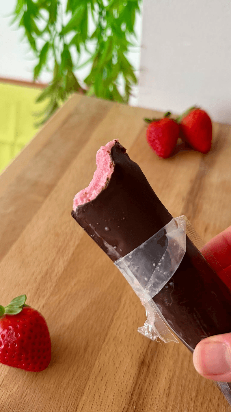 Calippo Strawberry and Chocolate Ice Cream Thumbnail