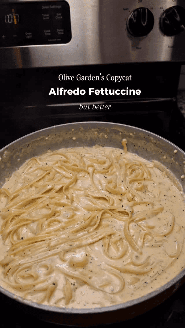 Fettuccine Alfredo Estilo Olive Garden (Pero Mejor) Thumbnail