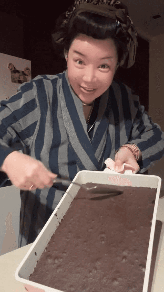 새벽에 몰래 만드는 브라우니 푸딩 Thumbnail
