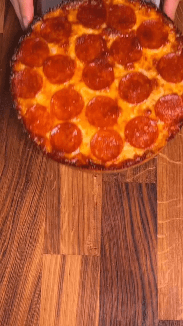Pizza Estilo Chicago Thumbnail