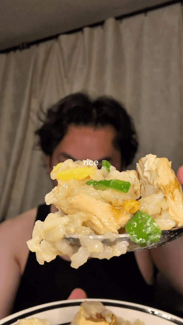 Rice Cooker Ginger Scallion Chicken Rice Thumbnail