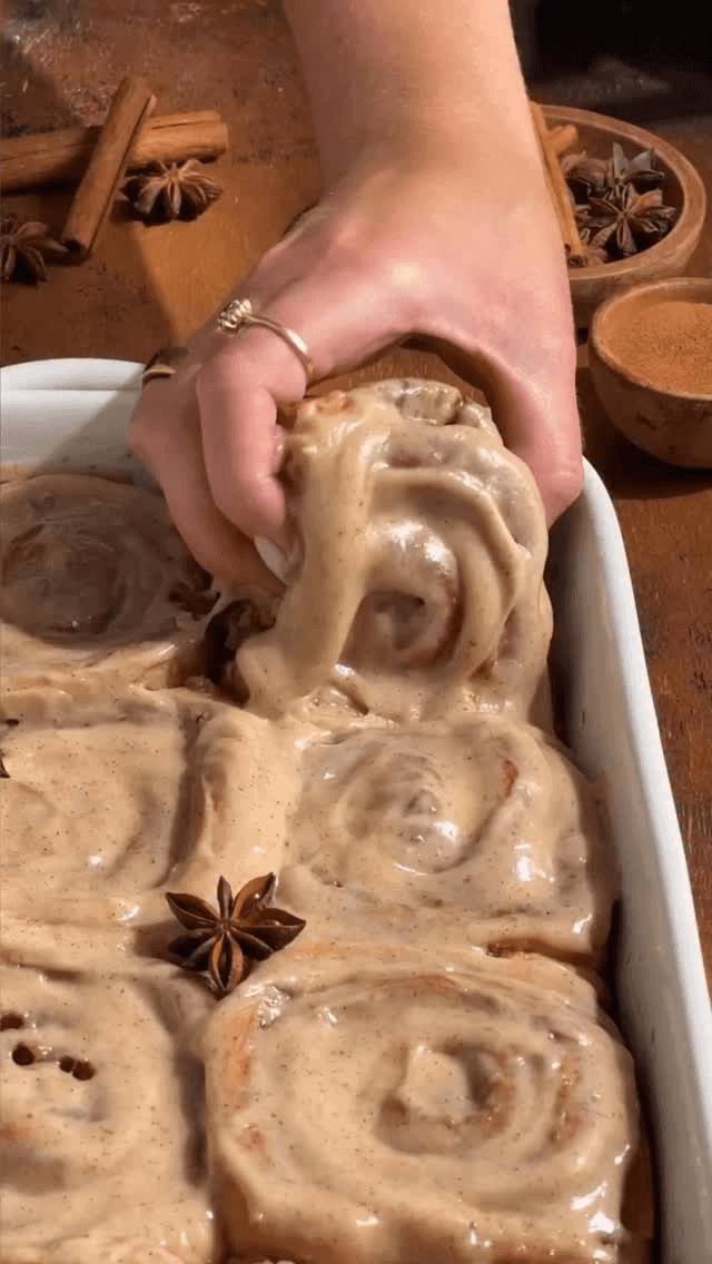 차이 시나몬 롤 Thumbnail