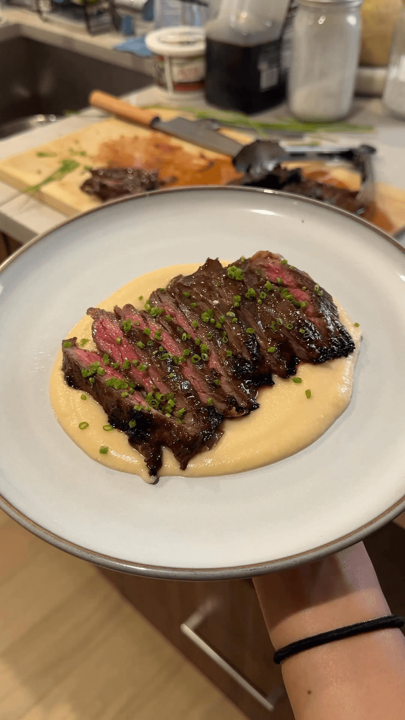 스테이크와 미소 콜리플라워 퓨레 Thumbnail