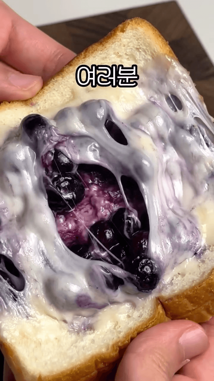 블루베리 치즈 컵토스트 Thumbnail