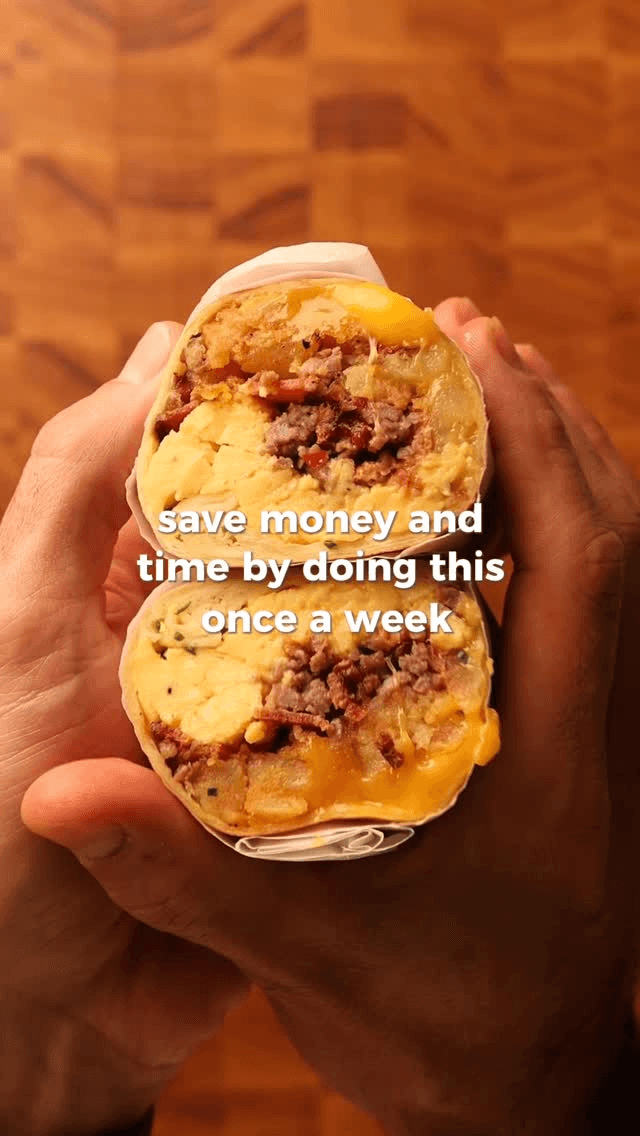 베이컨 소시지 계란 랩 Thumbnail