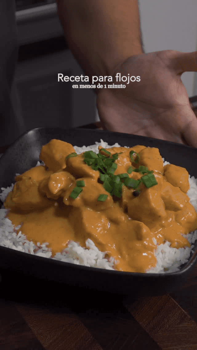 Pollo con Salsa de Pimientos Thumbnail