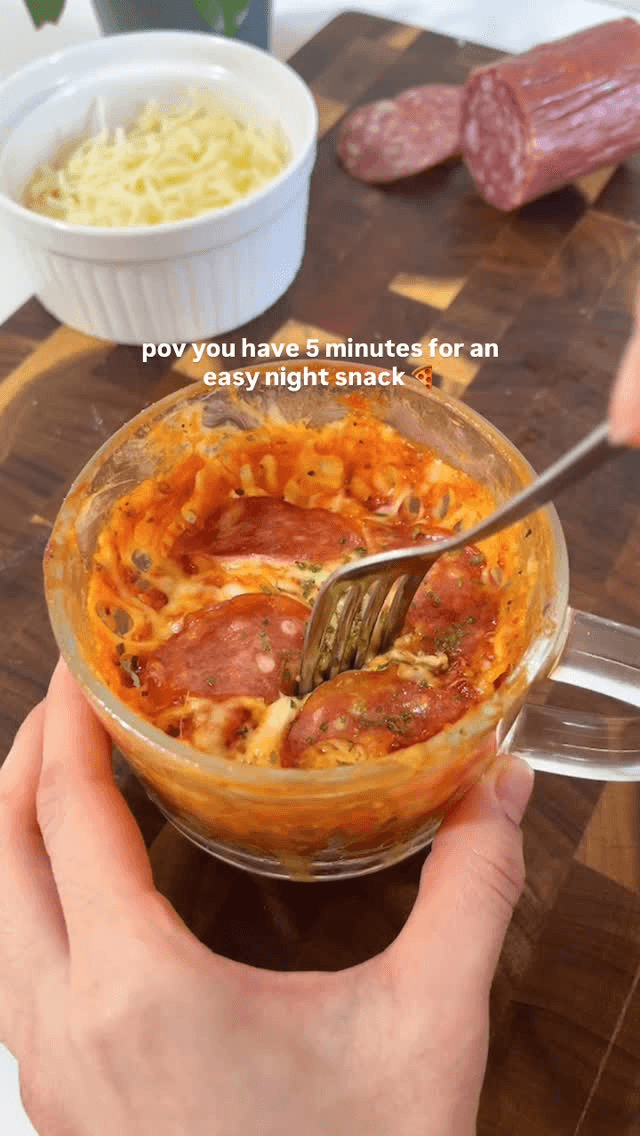 5-Minuten Tassenpizza Thumbnail