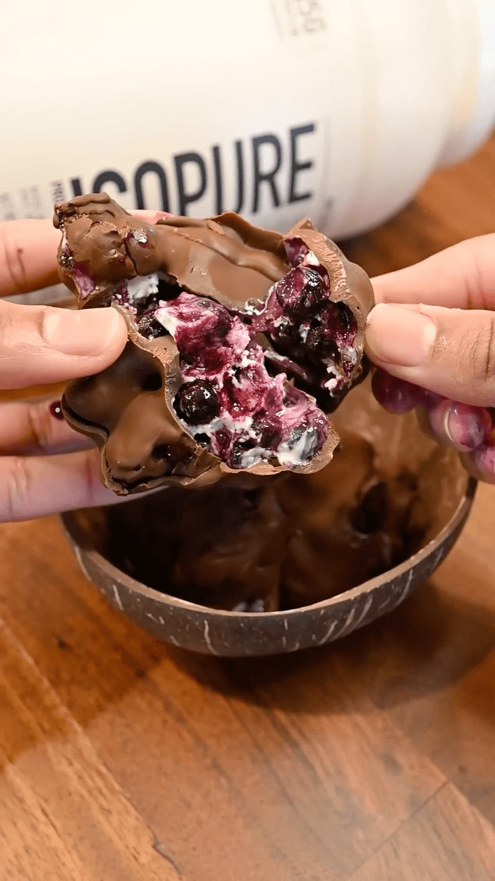 초간단 고단백 초콜릿 블루베리 클러스터 Thumbnail