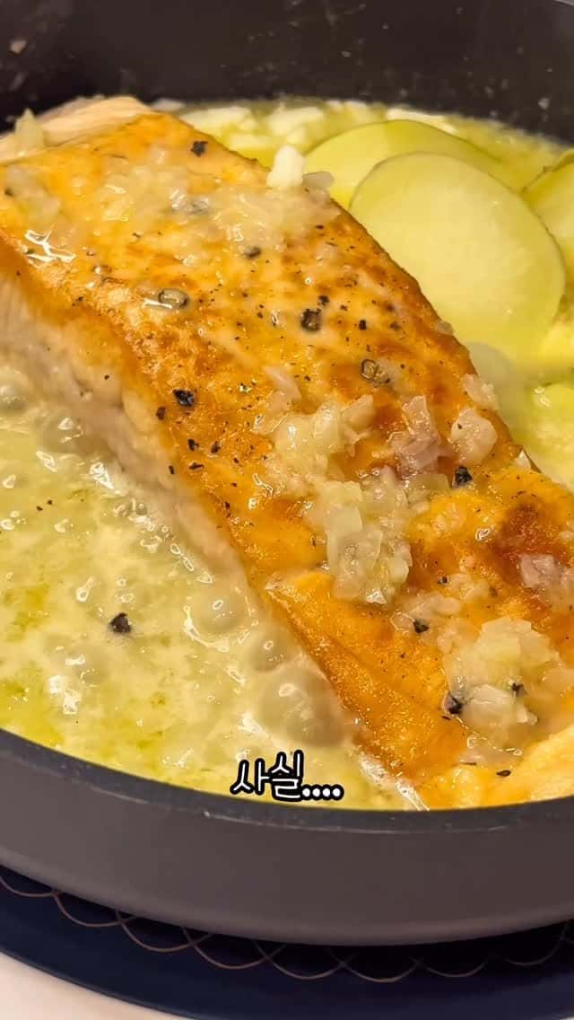 손님들이 또 해달라고 하는 연어 스테이크 Thumbnail