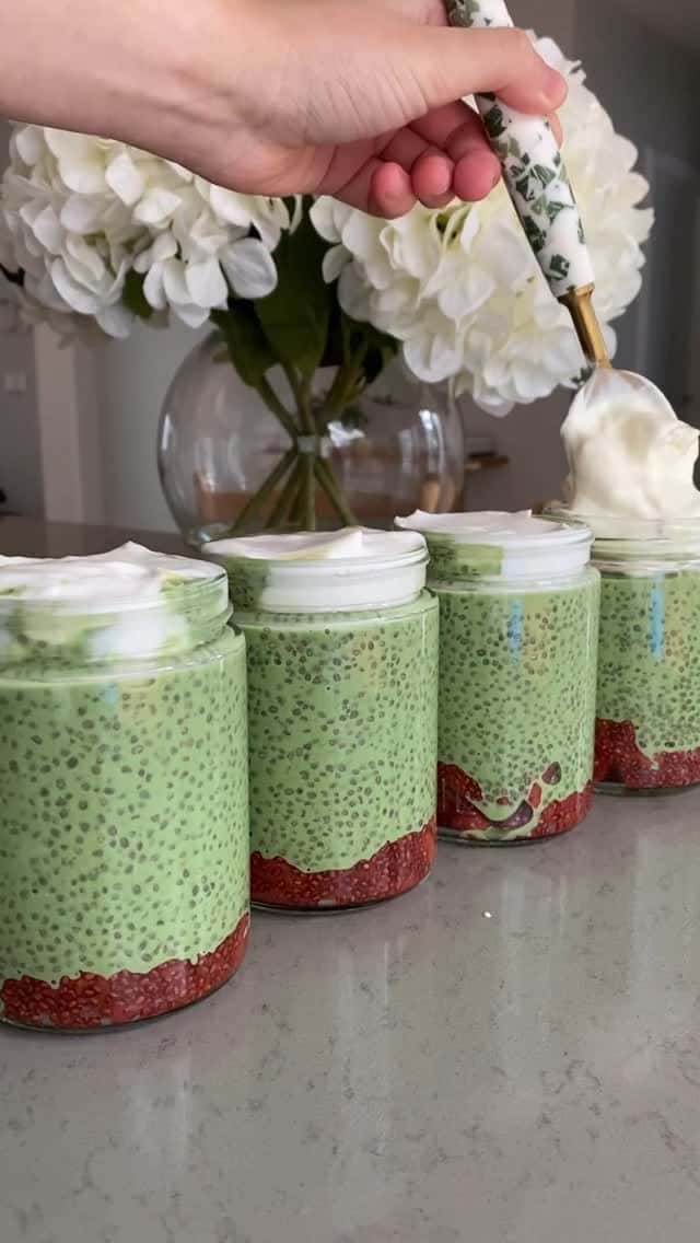 딸기 말차 치아 푸딩 Thumbnail