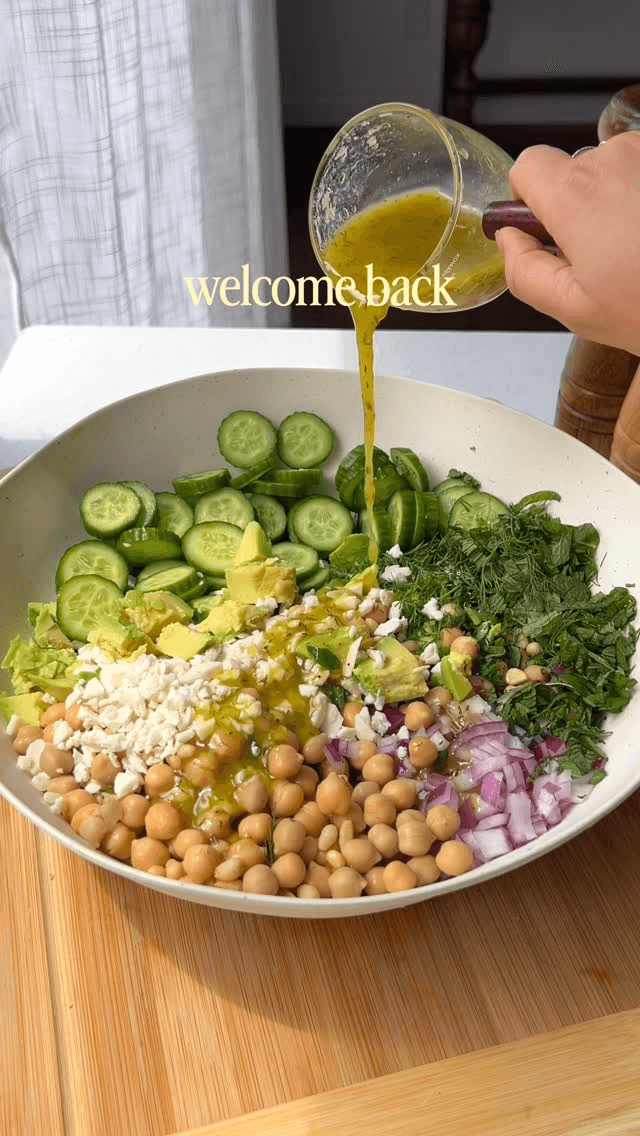 Cucumber Chickpea Salad Thumbnail