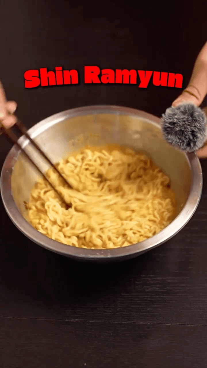 Super Simple Shin Ramyun Hack