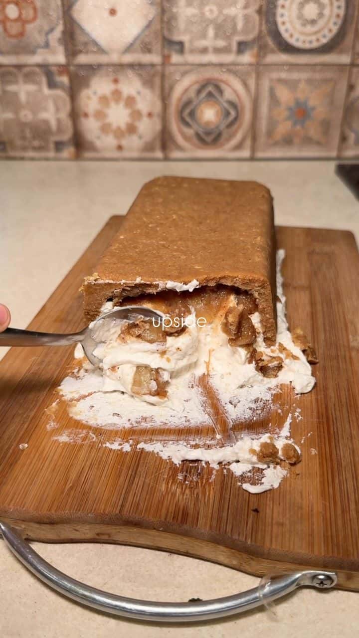 캐러멜 바나나 코코넛 업사이드 다운 치즈케이크 Thumbnail