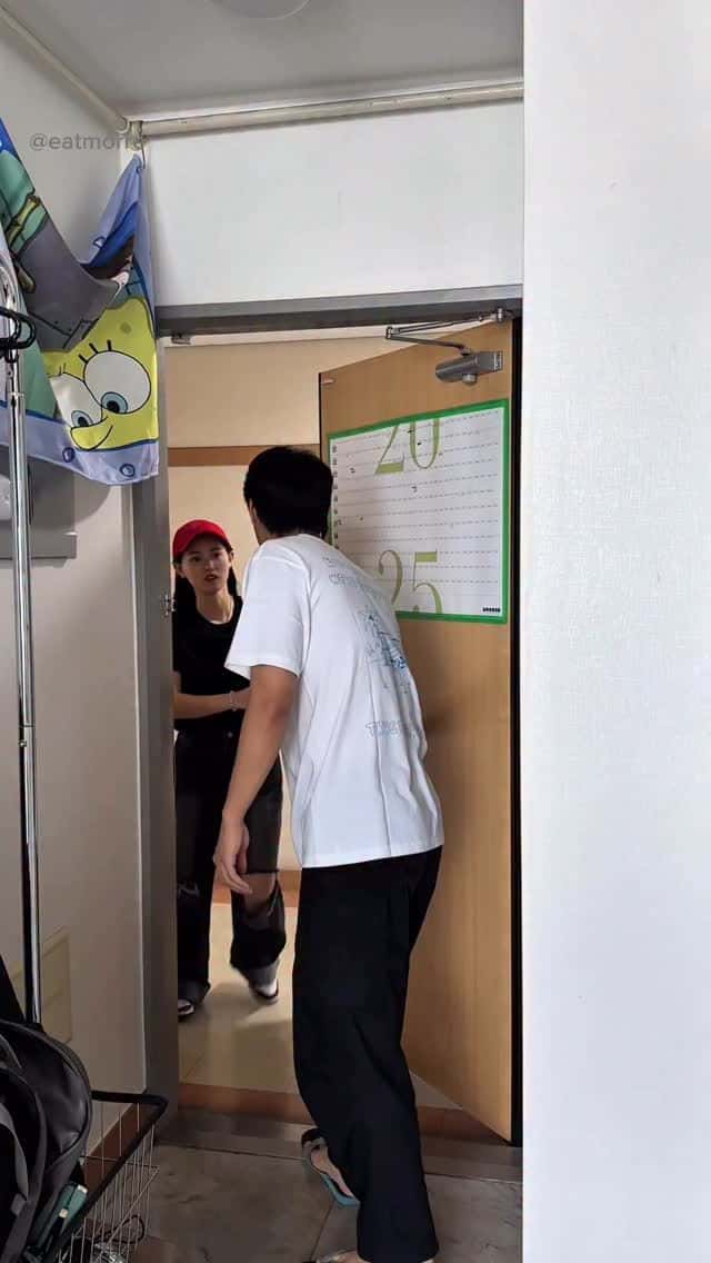 가지와 부라타를 올린 토마토 파스타 Thumbnail