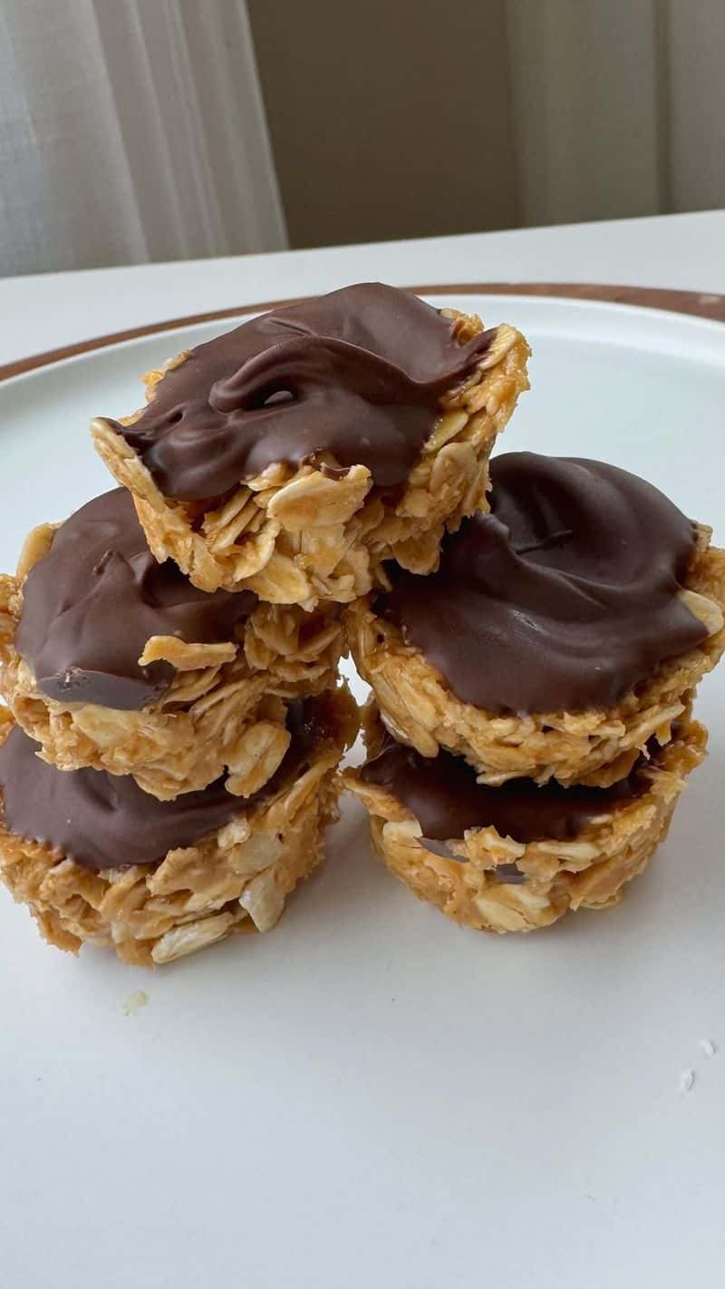 피넛 버터 초콜릿 오트 컵 Thumbnail