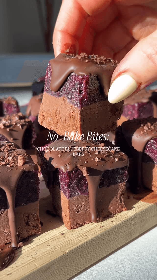 노오븐 초콜릿 블루베리 치즈케이크 바 Thumbnail