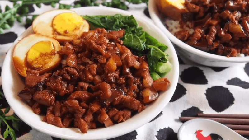 Super Easy Taiwanese Braised Pork Rice Recipe