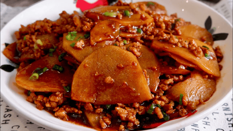 Homestyle Minced Meat with Potatoes