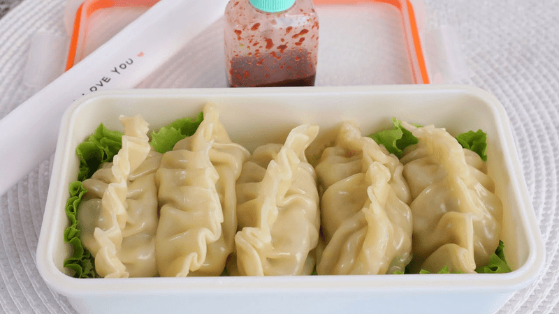 Chicken dumplings (Dakgogi mandu)