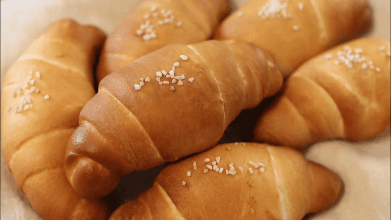 Famous Japanese Salted Butter Roll (Shio Pan)
