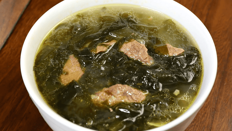 Korean Birthday Soup (Miyeokguk)